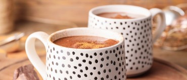 Cioccolata calda cremosa fatta in casa: perfetta come quella del bar